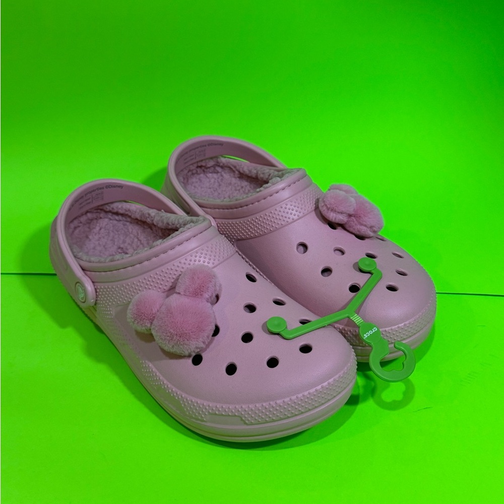 2022 Disney Parks Pink Mickey Mouse Fuzzy Lined Cozy Adult Crocs M 11 W 12/13